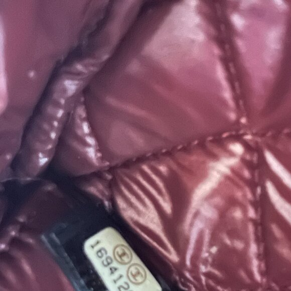 Chanel Quilted Cosmetic Case - Picture 8 of 8